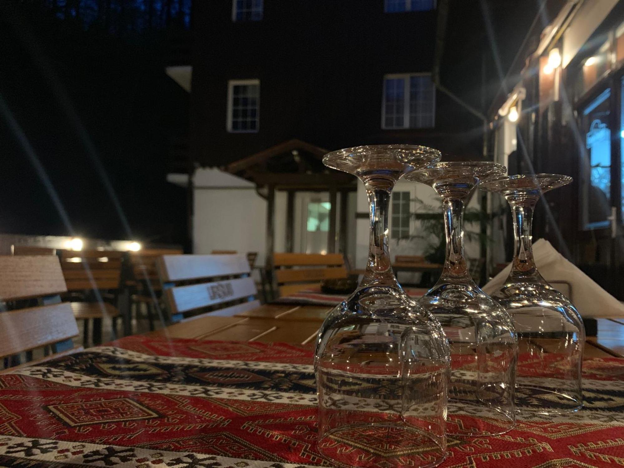 Vila De Argint Aleea Pelesului Nr 2 Sinaia Luaran gambar