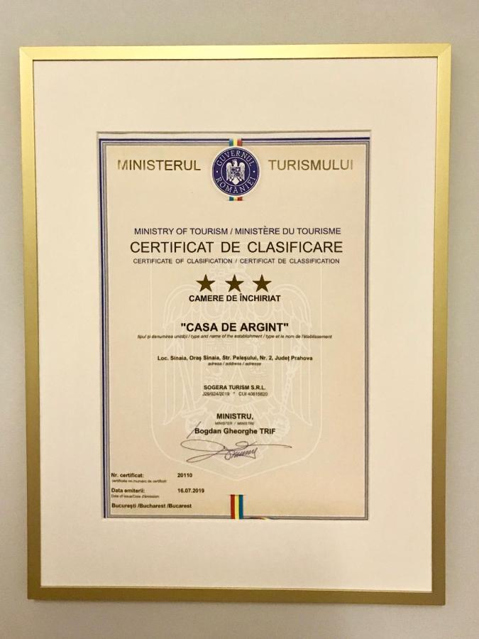 Vila De Argint Aleea Pelesului Nr 2 Sinaia Luaran gambar